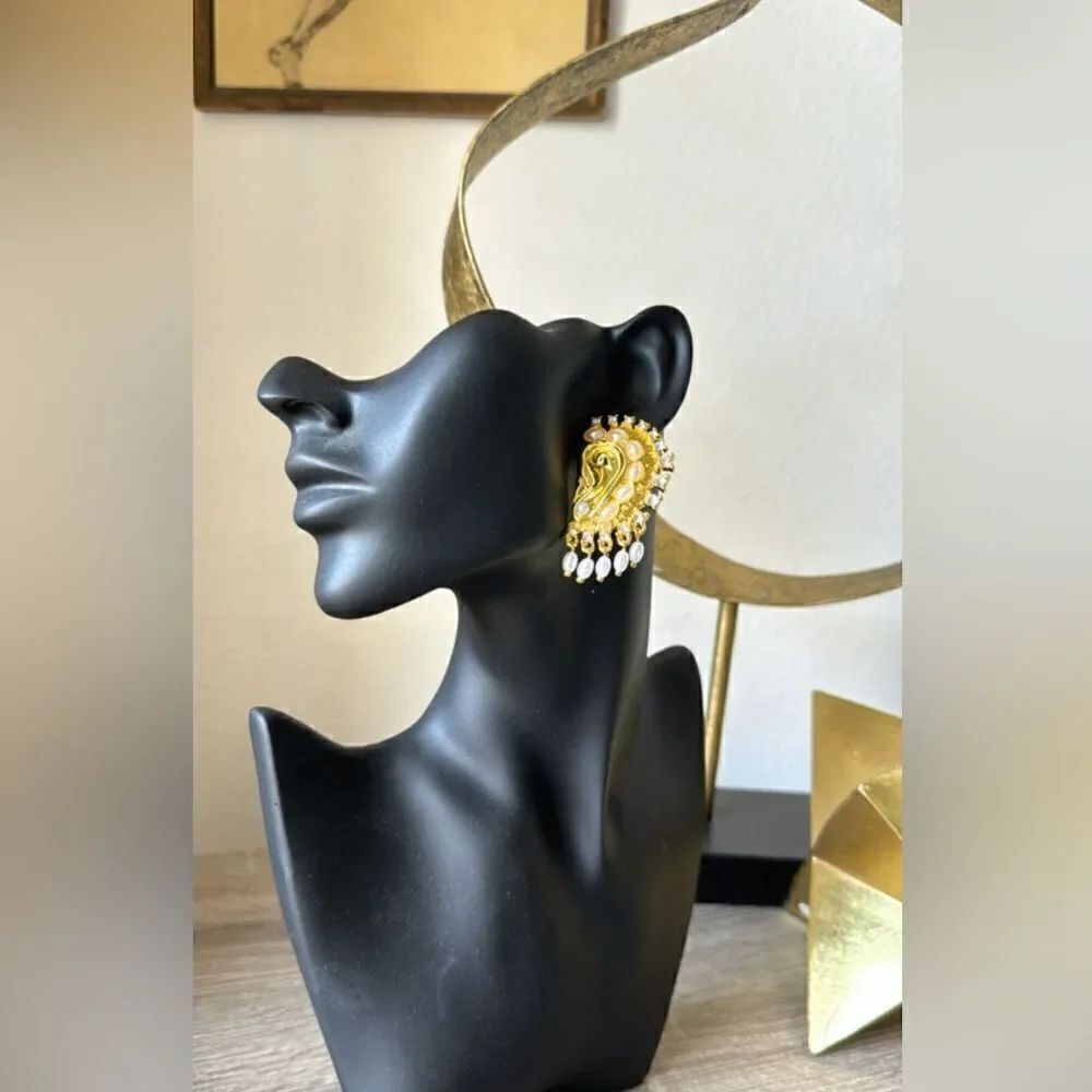 Statement stud earrings A896 - Picture 5 of 5